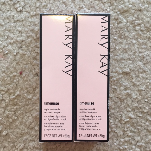 Mary Kay Skincare Restore and Recover moisturizer - Picture 1 of 1